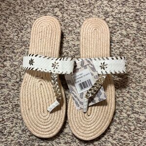 New muk luks Stylish White Braided Sandals flats